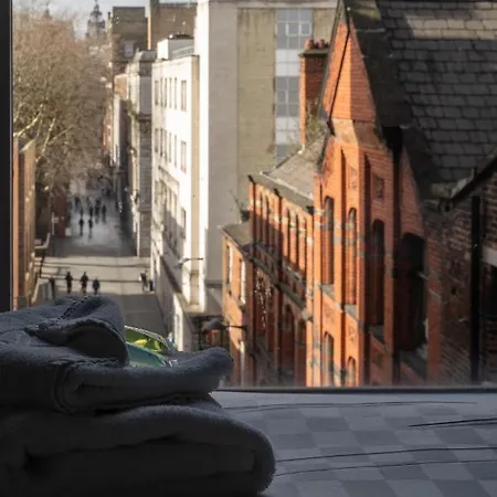 The Bling Hotel By Ustay Aparthotels Liverpool Exterior photo